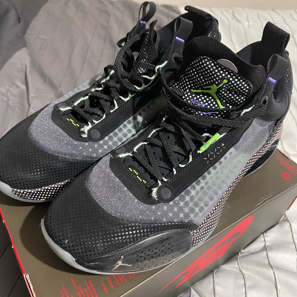 Size 14 Jordan 34 low Vapor